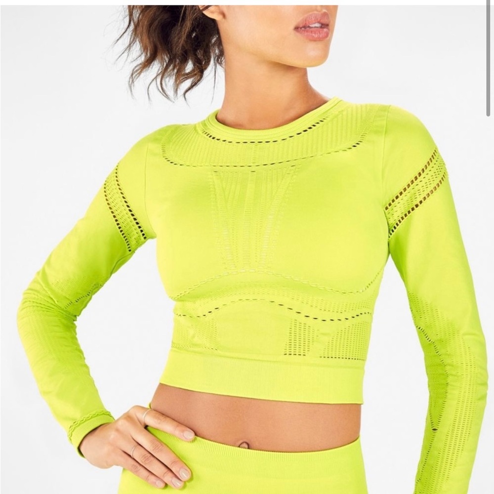 NWT Fabletics Jaymee Long Sleeve Neon Top M-8